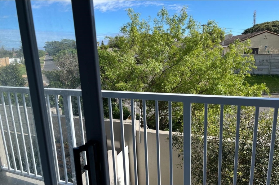 2 Bedroom Property for Sale in Table View Western Cape